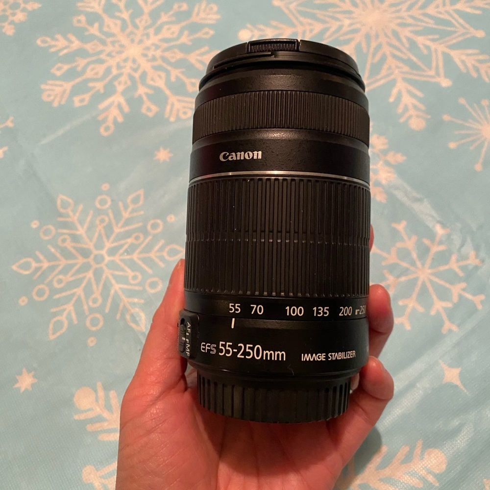 Canon EF-S 55-250mm Telephoto Lens
